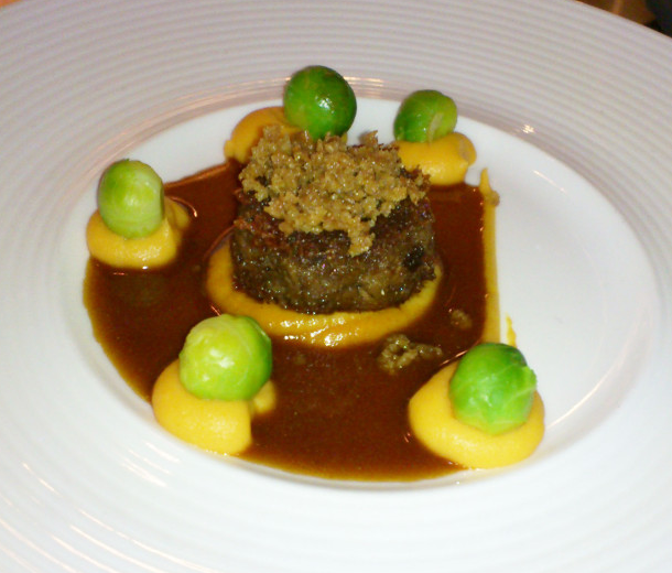 Gestoofde kalfswang in rode wijn